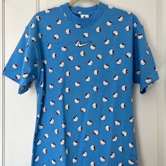 Nike x Hello Kitty® limited edition T-shirt, size XS fits like a S/M - Picture 1 of 6